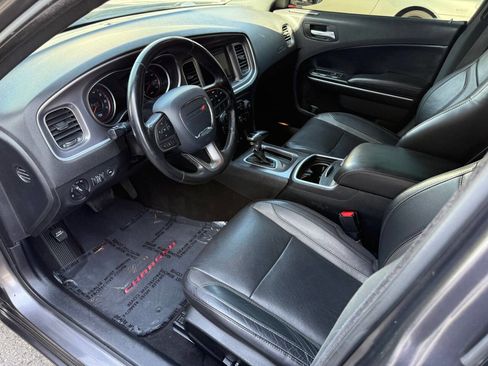 Used 2020 Dodge Charger SXT w/ Leather Interior Group image 21