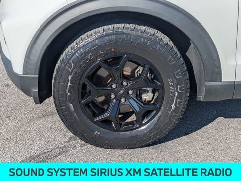 Used 2022 Ford Explorer Timberline image 11