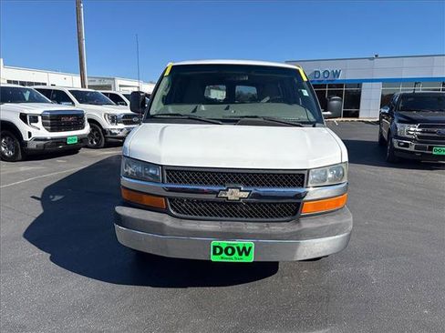 Used 2016 Chevrolet Express 2500 LT w/ LT Preferred Equipment Group image 2