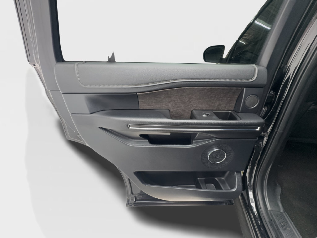 Used 2021 Ford Expedition Limited RWD image 34