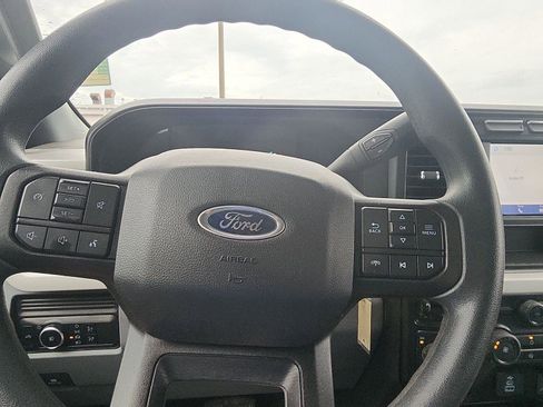 Used 2024 Ford F250 XL w/ Snow Plow Prep Package AWD/4WD image 12