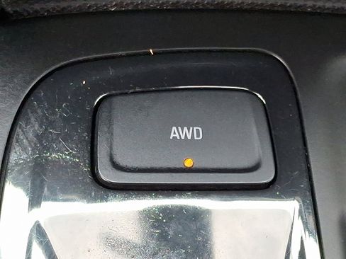 Used 2023 Chevrolet Equinox RS image 24