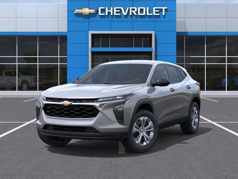 Used 2026 Chevrolet Trax LS w/ Driver Confidence Package FWD image 6