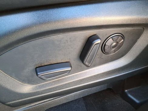 Used 2021 Ford Explorer Platinum w/ Equipment Group 601A image 17