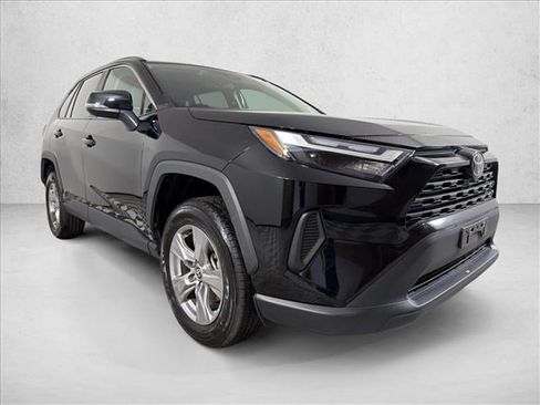 Used 2025 Toyota RAV4 XLE FWD image 1