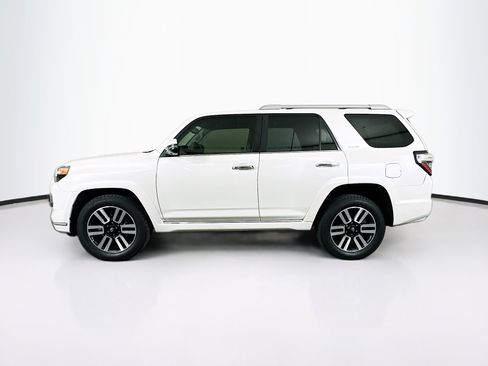 Used 2023 Toyota 4Runner Limited AWD/4WD image 4