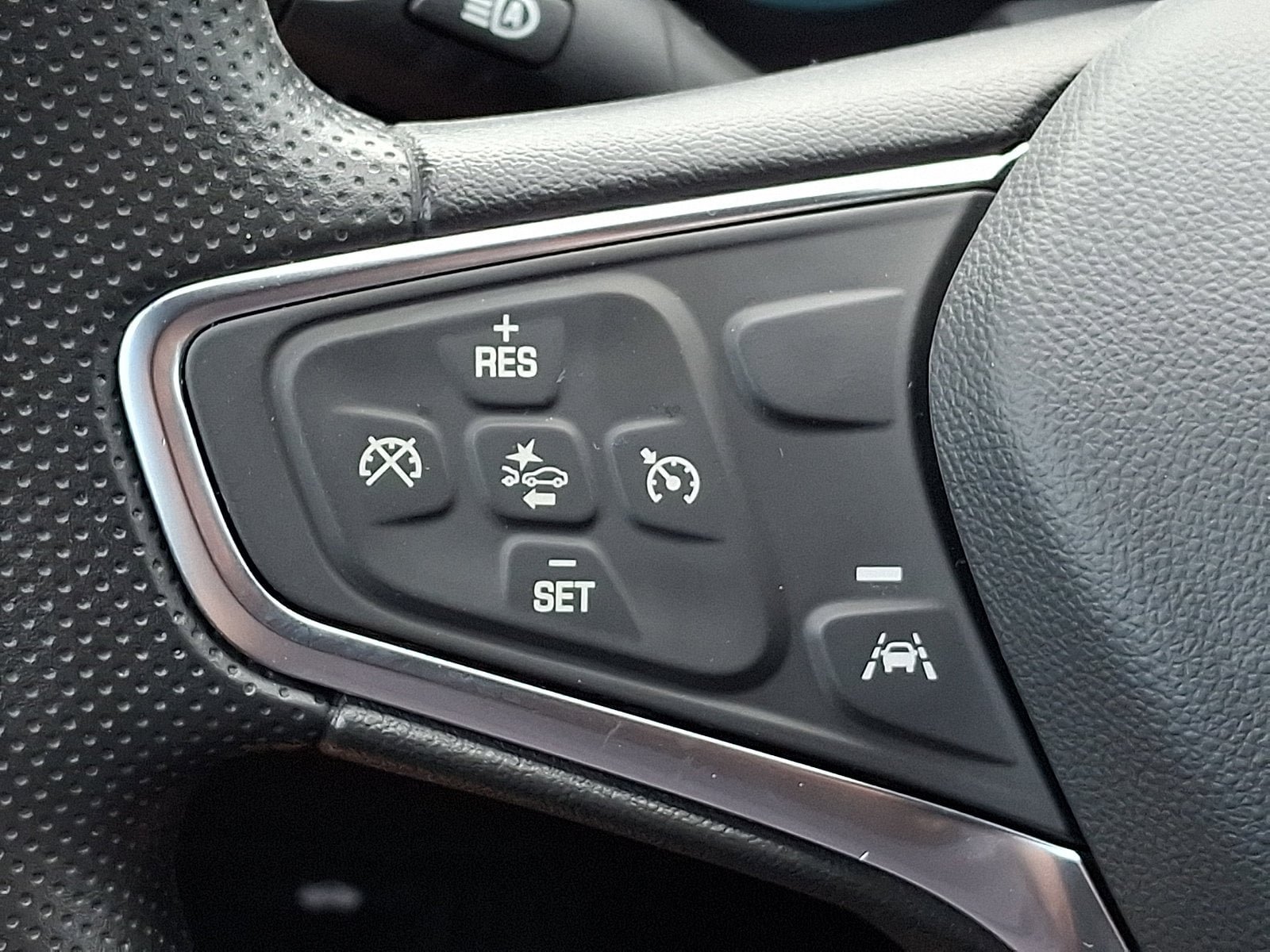 Used 2025 Chevrolet Malibu LT FWD image 20
