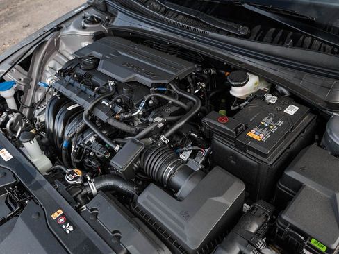 New 2026 Hyundai Elantra SEL Sport Premium FWD image 7