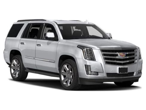 Used 2018 Cadillac Escalade Luxury AWD/4WD image 9