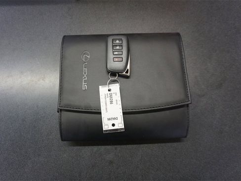 Used 2024 Lexus IS 300 F Sport image 22