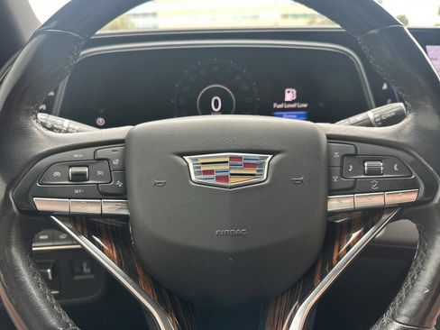 Used 2021 Cadillac Escalade Premium Luxury w/ Driver Assist Tech Package AWD/4WD image 35