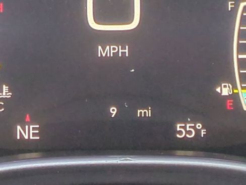 New 2026 Chrysler Pacifica Select w/ S Appearance Package image 33