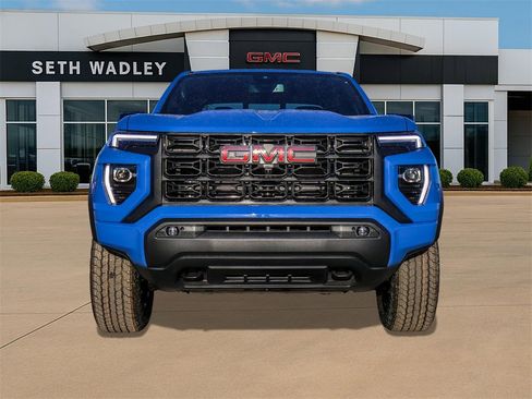 New 2026 GMC Canyon Elevation w/ Convenience Package image 2