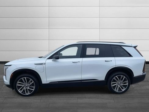 New 2026 Cadillac Vistiq Luxury AWD/4WD image 2