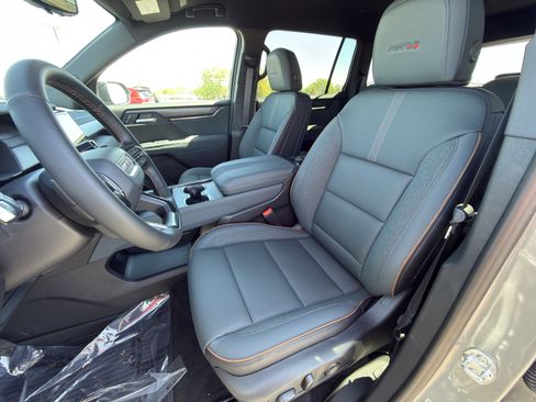 New 2026 GMC Acadia AT4 AWD/4WD image 11