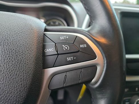 Used 2014 Jeep Cherokee Trailhawk w/ Trailer Tow Group image 27