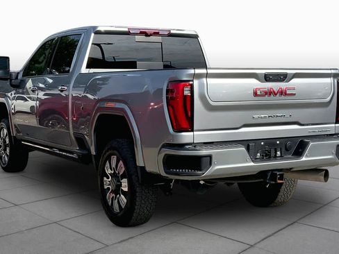 Used 2025 GMC Sierra 2500 Denali w/ Denali Reserve Package AWD/4WD image 12