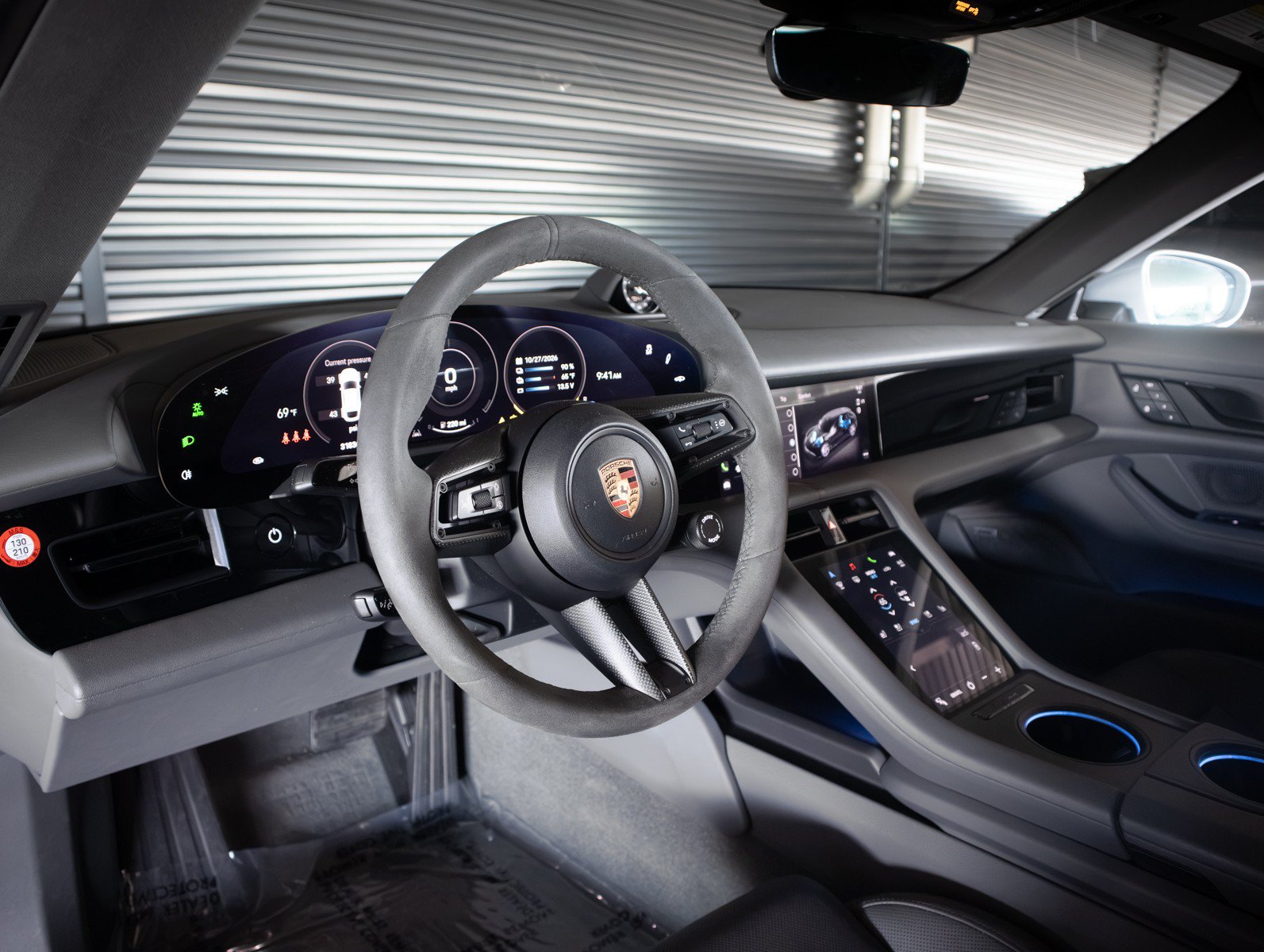 Certified 2023 Porsche Taycan 4S AWD/4WD image 4
