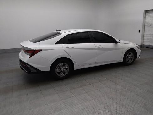 Used 2025 Hyundai Elantra SE FWD image 10