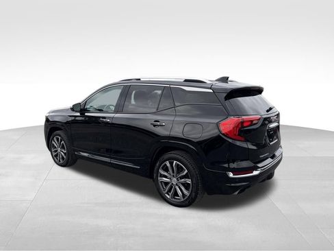 Used 2018 GMC Terrain Denali w/ GMC Pro Grade Package AWD/4WD image 17