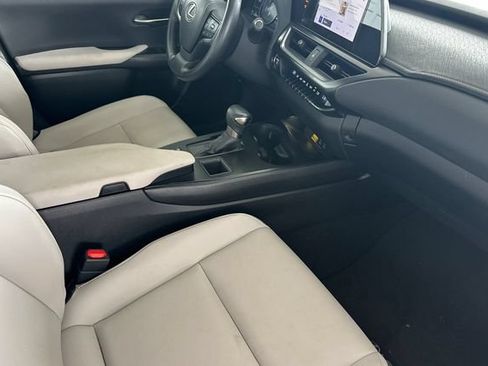 Used 2023 Lexus UX 250h FWD w/ Accessory Package (Z2) image 19