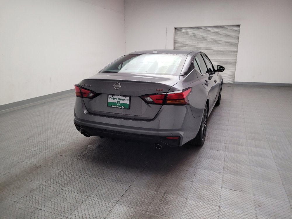 Used 2024 Nissan Altima 2.5 SR FWD image 7