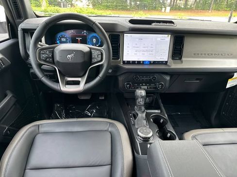 New 2026 Ford Bronco Outer Banks AWD/4WD image 23