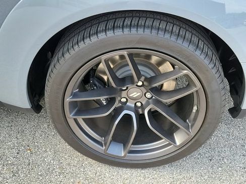 Used 2022 Dodge Challenger R/T Scat Pack RWD image 27