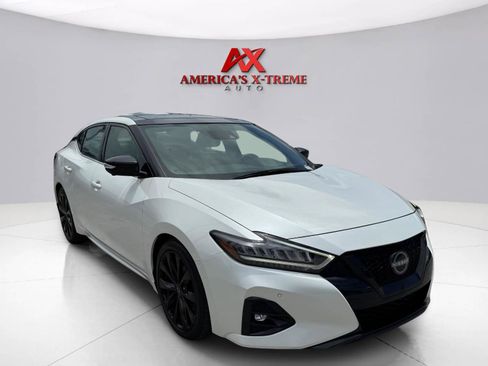 Used 2023 Nissan Maxima SR w/ Sport Mat Group FWD image 8