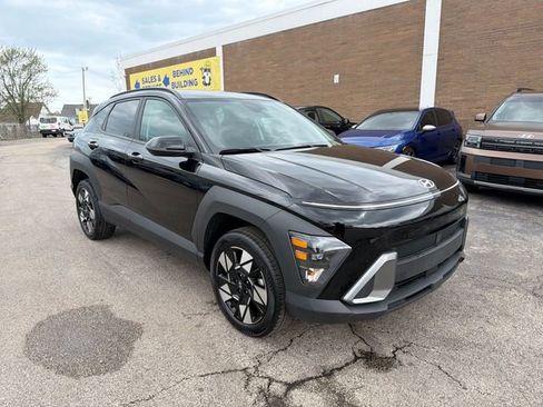 Used 2024 Hyundai Kona SEL image 11