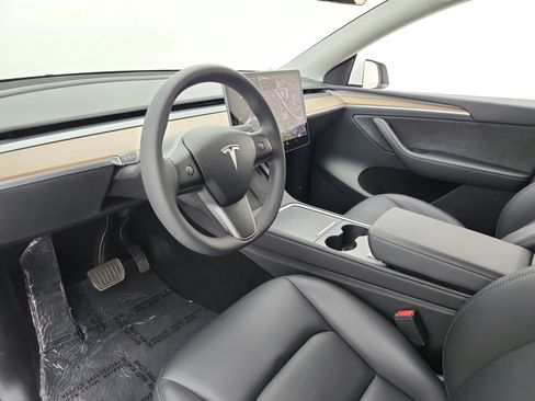 Used 2023 Tesla Model Y Long Range AWD/4WD image 12