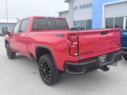 Used 2025 Chevrolet Silverado 2500 LT w/ Trail Boss Package AWD/4WD image 5