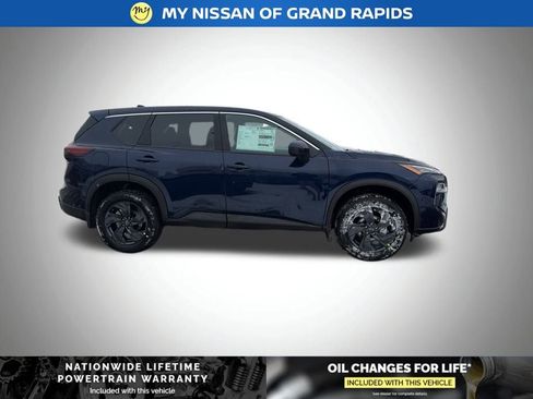 New 2026 Nissan Rogue SV w/ Cold Weather Package image 4