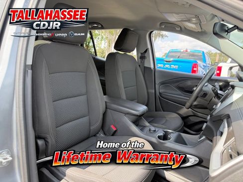 Used 2024 GMC Terrain SLE AWD/4WD image 29