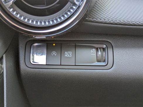 New 2026 Chevrolet Equinox LT w/ Convenience Package II image 13