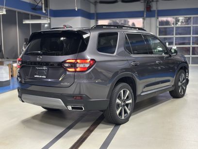 New 2025 Honda Pilot Touring
