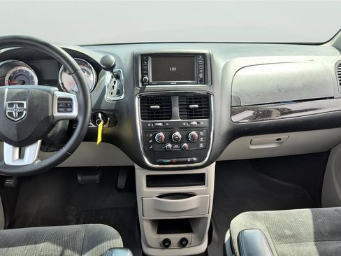 Used 2017 Dodge Grand Caravan SE w/ Power Window Group image 11