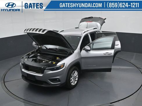 Used 2019 Jeep Cherokee Latitude w/ Popular Appearance Group image 52
