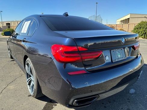 Used 2019 BMW 750i 750i w/ Executive Package image 4