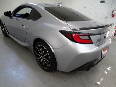 Used 2023 Toyota GR86 RWD image 16