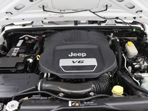 Used 2017 Jeep Wrangler Unlimited Sport w/ Quick Order Package 24S image 26