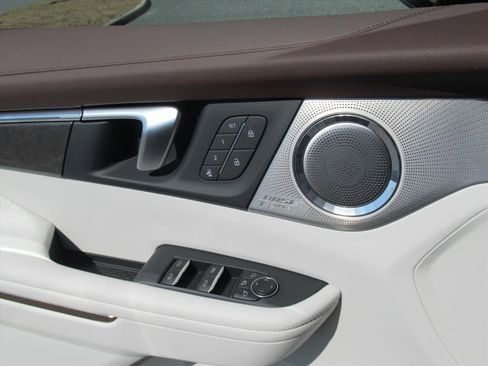 New 2026 Buick Enclave Avenir w/ Super Cruise Package FWD image 20