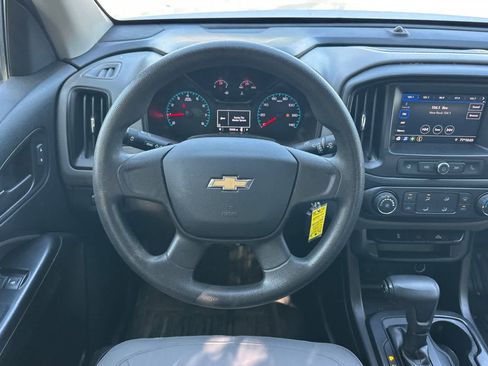 Used 2020 Chevrolet Colorado W/T RWD image 15