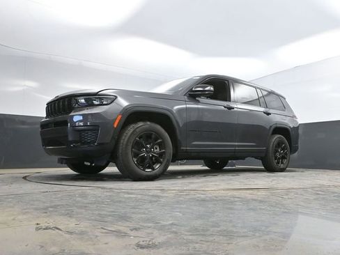 Used 2024 Jeep Grand Cherokee L Laredo AWD/4WD image 50