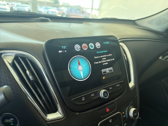 Used 2018 Chevrolet Malibu LT FWD image 25
