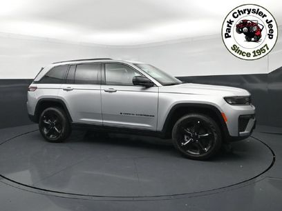 New 2026 Jeep Grand Cherokee Limited w/ Limited Altitude Package