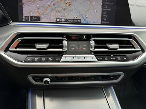 Used 2019 BMW X5 xDrive50i w/ Off-Road Package AWD/4WD image 26