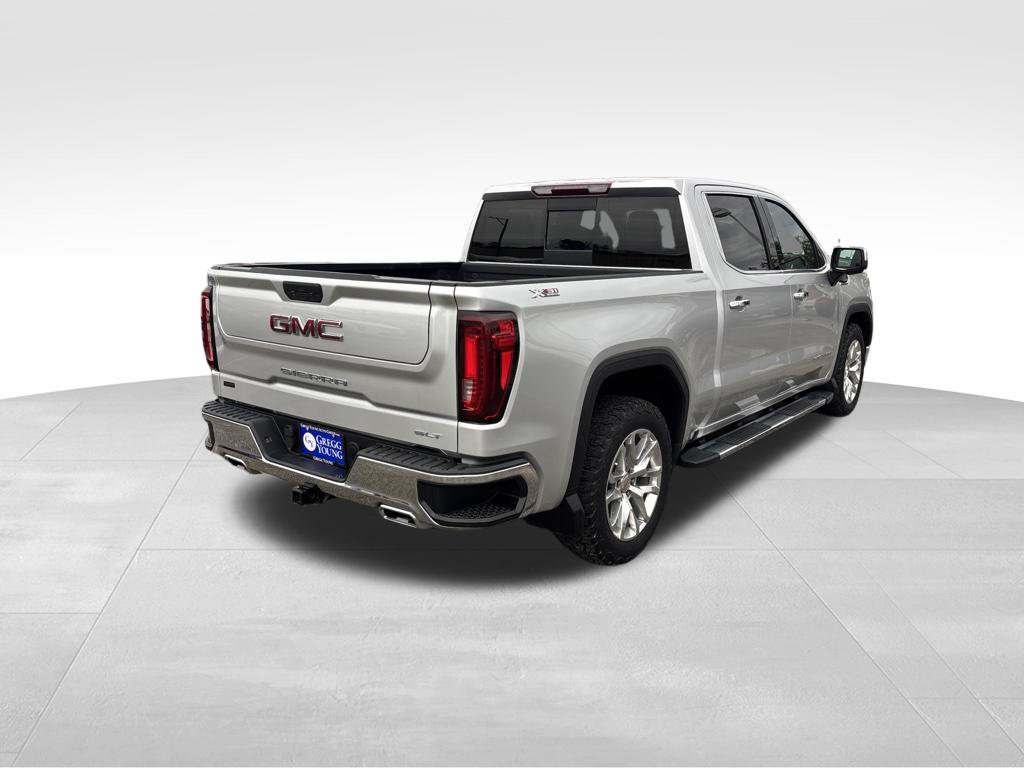 Used 2022 GMC Sierra 1500 SLT w/ SLT Premium Package AWD/4WD image 6