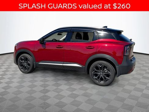 Used 2025 Nissan Kicks SR w/ SR Premium Package FWD image 6