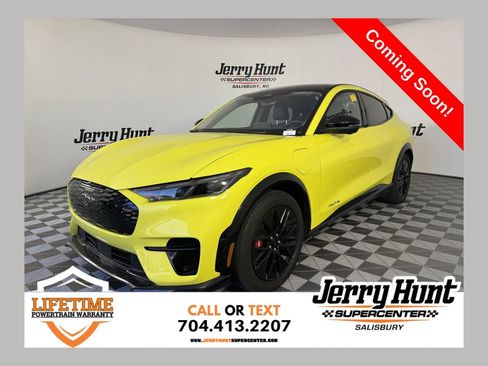Used 2025 Ford Mustang Mach-E Premium w/ Sport Appearance Package AWD/4WD image 1